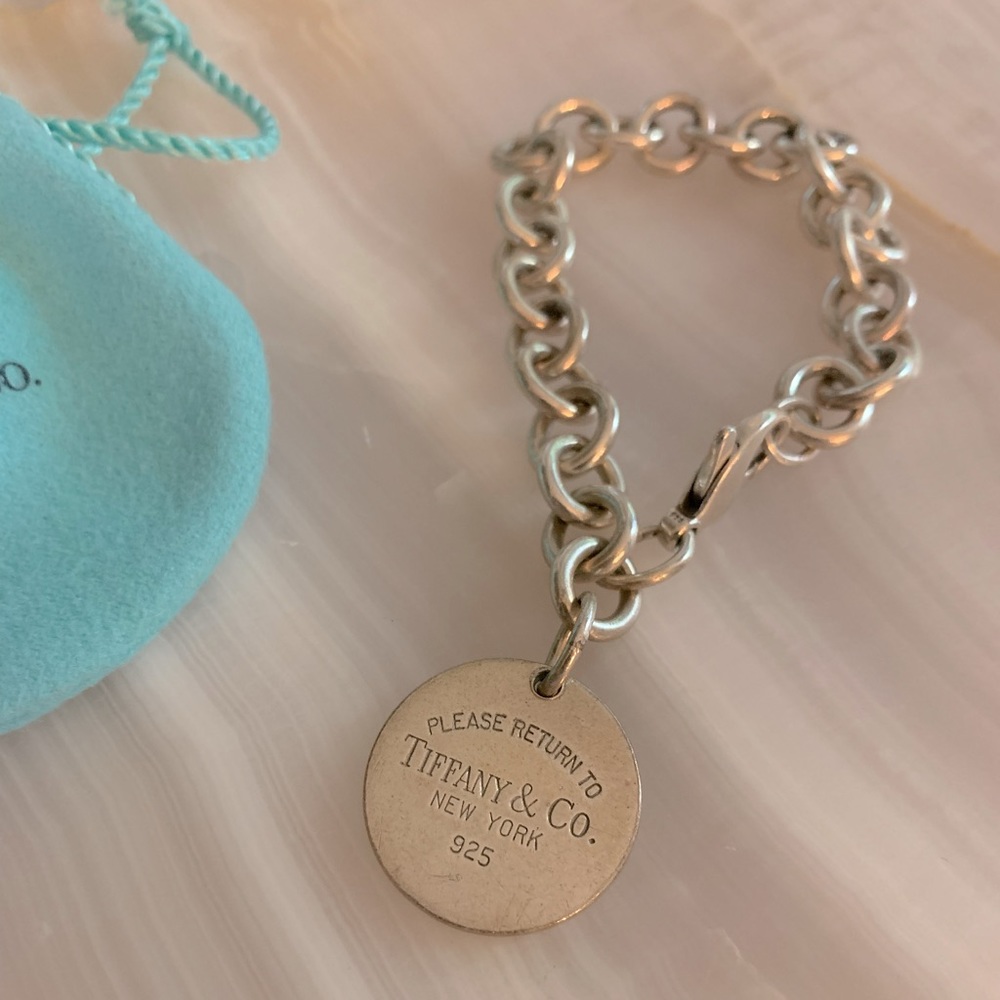 Return to Tiffany Round Charm bracelet